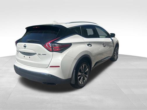 Pearl White 2018 Nissan Murano SL