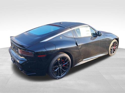 Black Diamond Pearl 2026 Nissan Z Performance