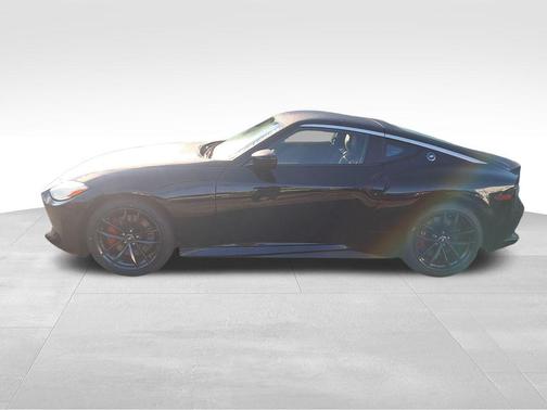 Black Diamond Pearl 2026 Nissan Z Performance
