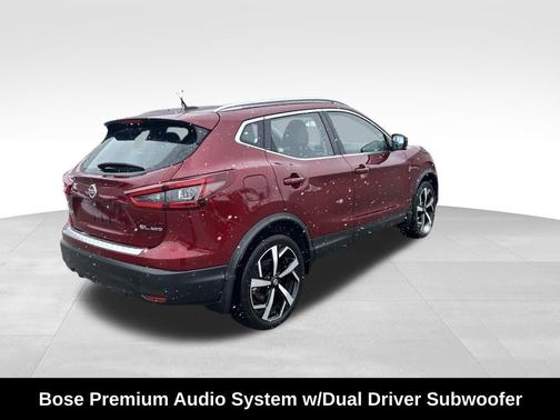 2022 Nissan Rogue Sport SL