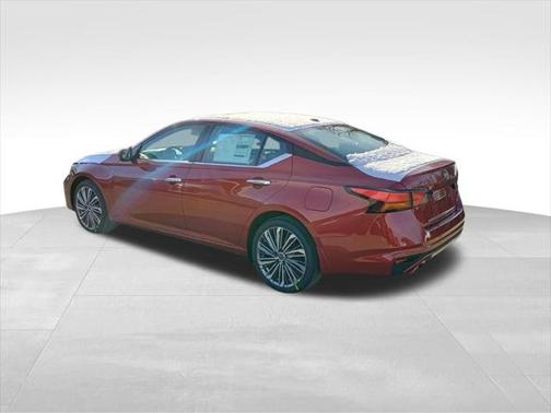 2025 Nissan Altima 2.5 SL