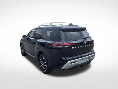 Super Black 2025 Nissan Pathfinder Platinum