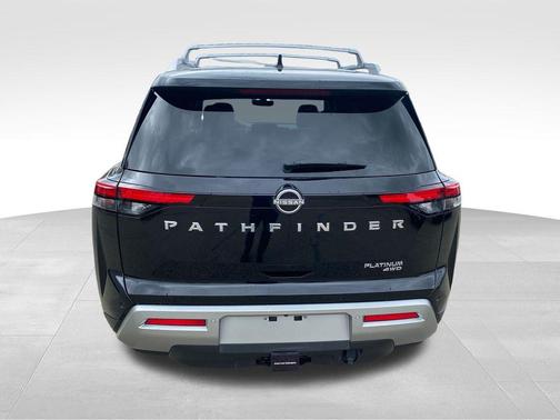 Super Black 2025 Nissan Pathfinder Platinum