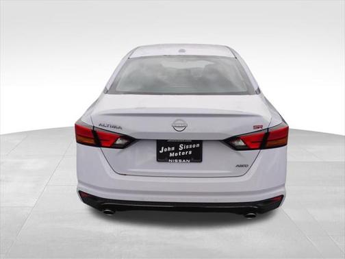 2025 Nissan Altima 2.5 SR
