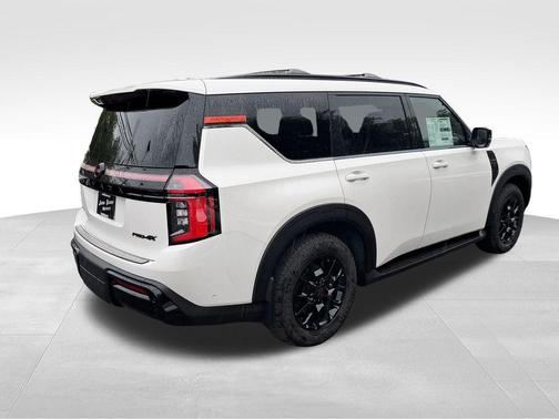Aspen White Tricoat 2026 Nissan Armada PRO-4X