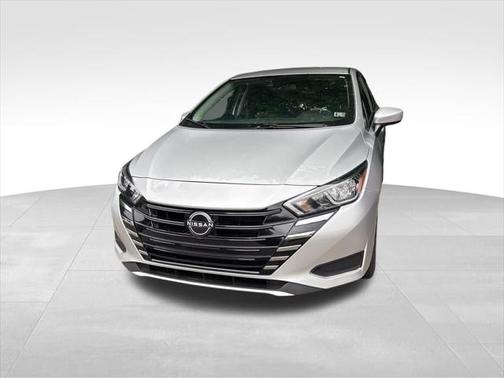 2023 Nissan Versa 1.6 SV