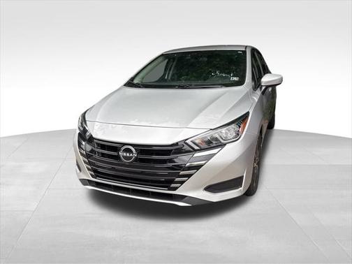 2023 Nissan Versa 1.6 SV