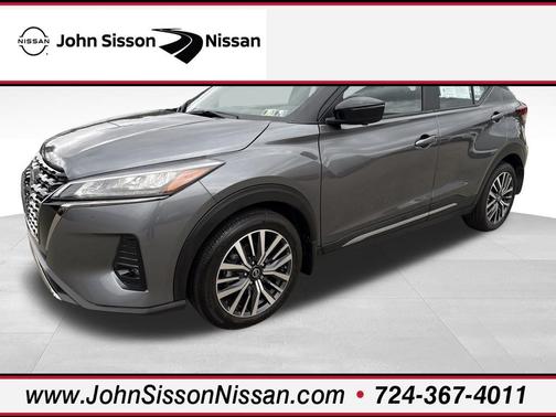 2021 Nissan Kicks SR