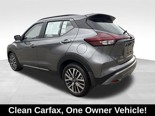 2021 Nissan Kicks SR