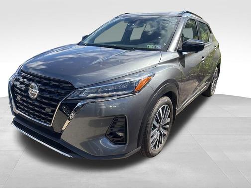 2021 Nissan Kicks SR