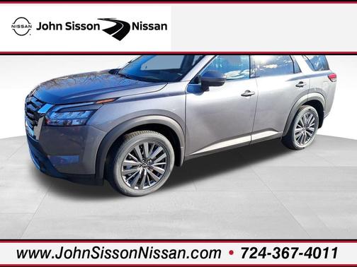 2025 Nissan Pathfinder SL