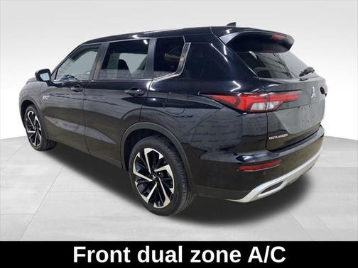 2024 Mitsubishi Outlander PHEV SE