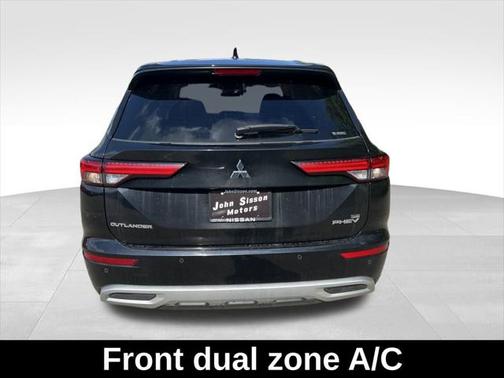 2024 Mitsubishi Outlander PHEV SE