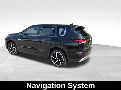 2024 Mitsubishi Outlander PHEV SE