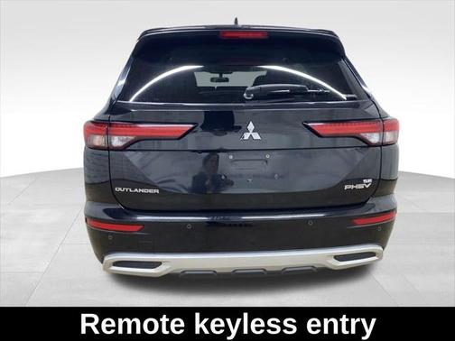 2024 Mitsubishi Outlander PHEV SE