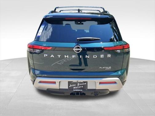 2025 Nissan Pathfinder Platinum