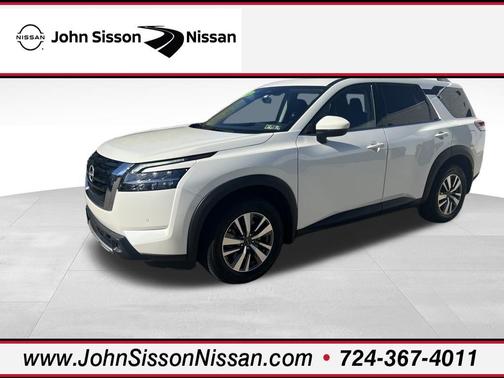 2023 Nissan Pathfinder SL