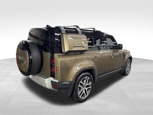 2024 Land Rover Defender S