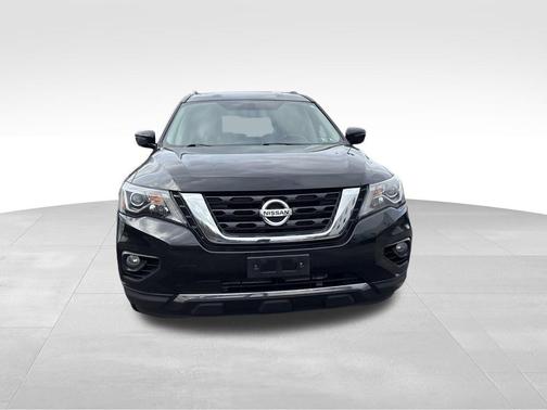 2017 Nissan Pathfinder SV