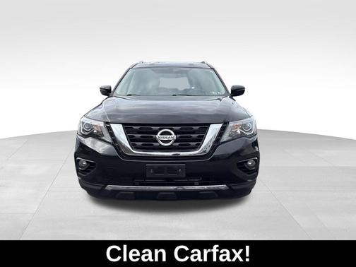 2017 Nissan Pathfinder SV