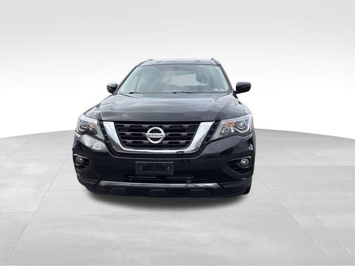 2017 Nissan Pathfinder SV