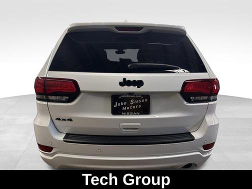 2022 Jeep Grand Cherokee Laredo