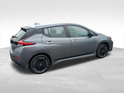 2025 Nissan Leaf SV PLUS