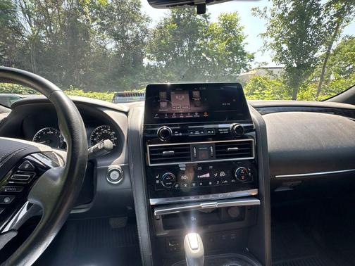 Aspen White Tricoat 2023 Nissan Armada Platinum