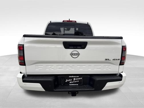 2025 Nissan Frontier SL