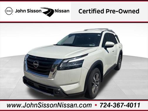 2023 Nissan Pathfinder SL