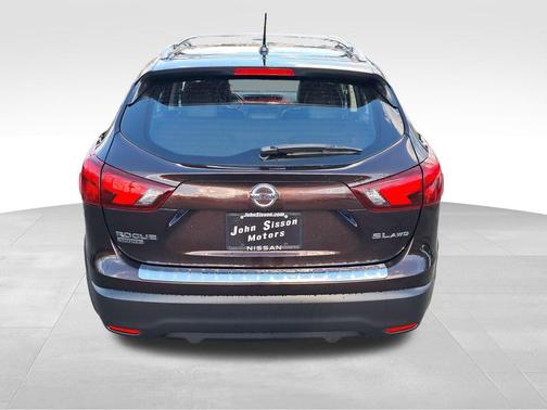 2017 Nissan Rogue Sport SL