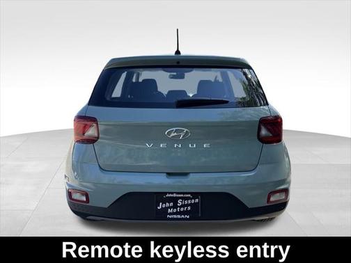 2025 Hyundai VENUE SE