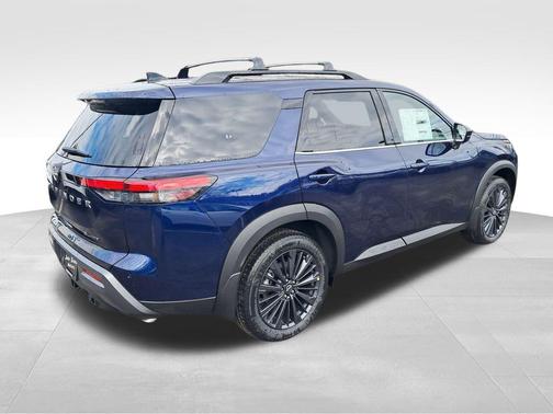 Deep Ocean Blue Pearl 2026 Nissan Pathfinder SL