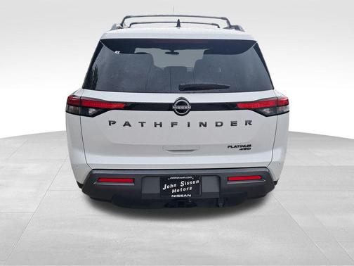 Everest White Pearl Tricoat 2026 Nissan Pathfinder Platinum