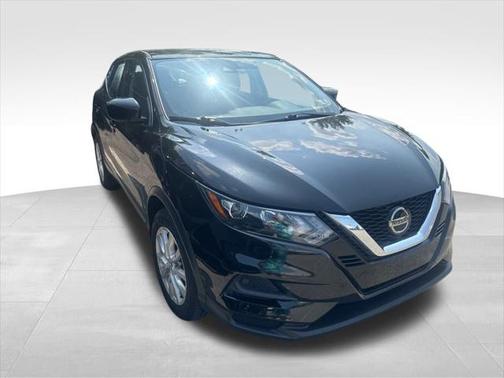 2022 Nissan Rogue Sport S