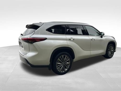 2020 Toyota Highlander Platinum