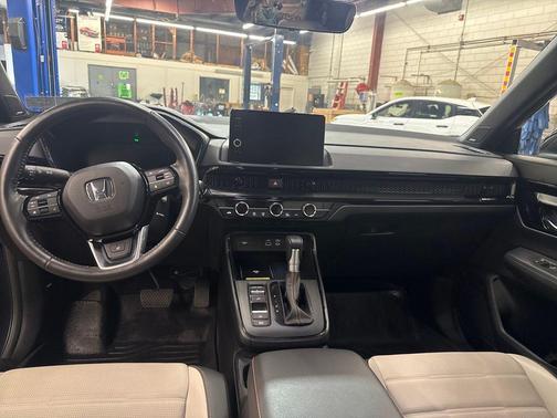 2024 Honda CR-V Hybrid Sport Touring AWD