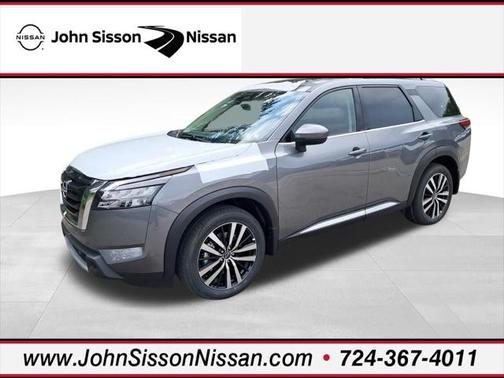 2025 Nissan Pathfinder Platinum