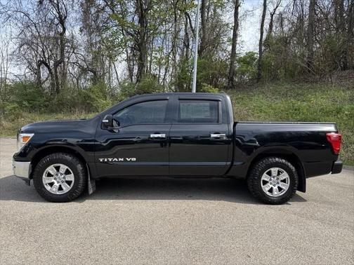 2019 Nissan Titan SV