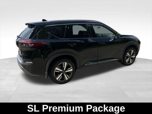 2022 Nissan Rogue SL