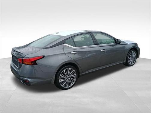 2025 Nissan Altima 2.5 SL