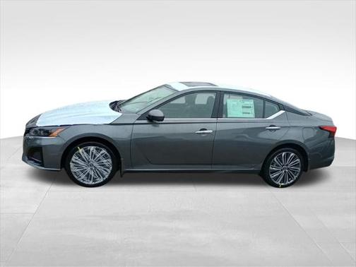 2025 Nissan Altima 2.5 SL