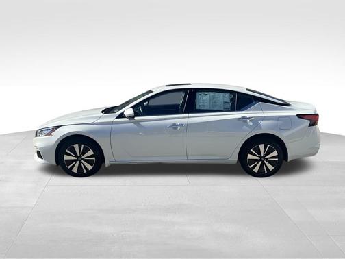 2022 Nissan Altima 2.5 SL