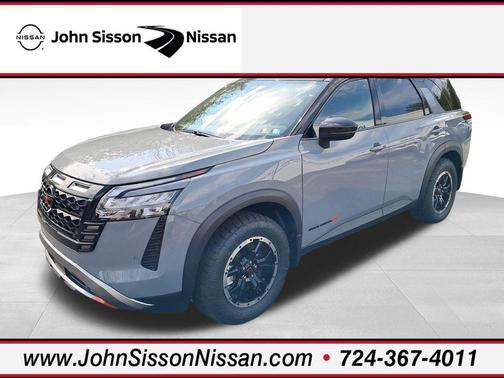 Boulder Gray/Super Black 2026 Nissan Pathfinder Rock Creek