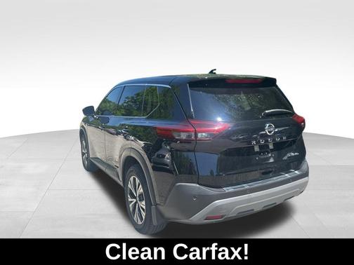 Super Black 2021 Nissan Rogue SV