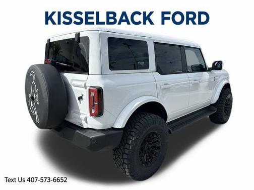 Oxford White 2025 Ford Bronco Outer Banks