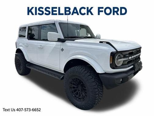Oxford White 2025 Ford Bronco Outer Banks