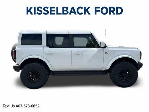 Oxford White 2025 Ford Bronco Outer Banks