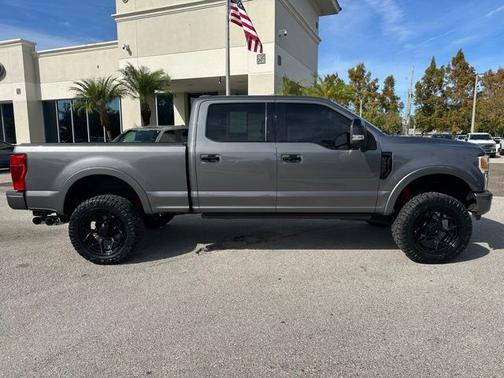 2022 Ford F-350 PLATINUM