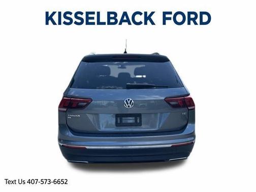 Platinum Gray Metallic 2018 Volkswagen Tiguan 2.0T SE